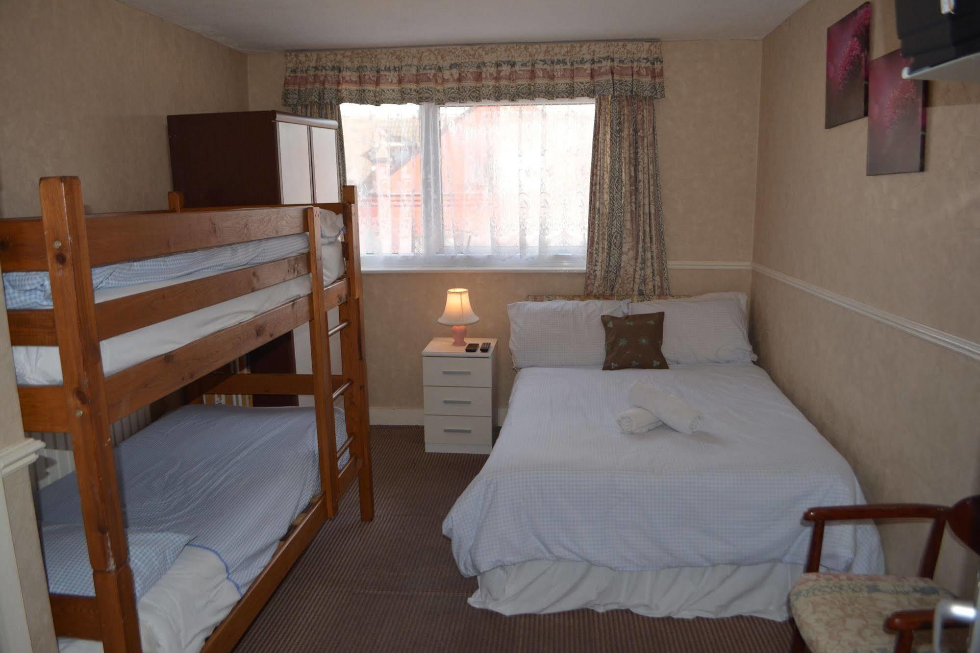Holm Lea Hotel Blackpool Bagian luar foto