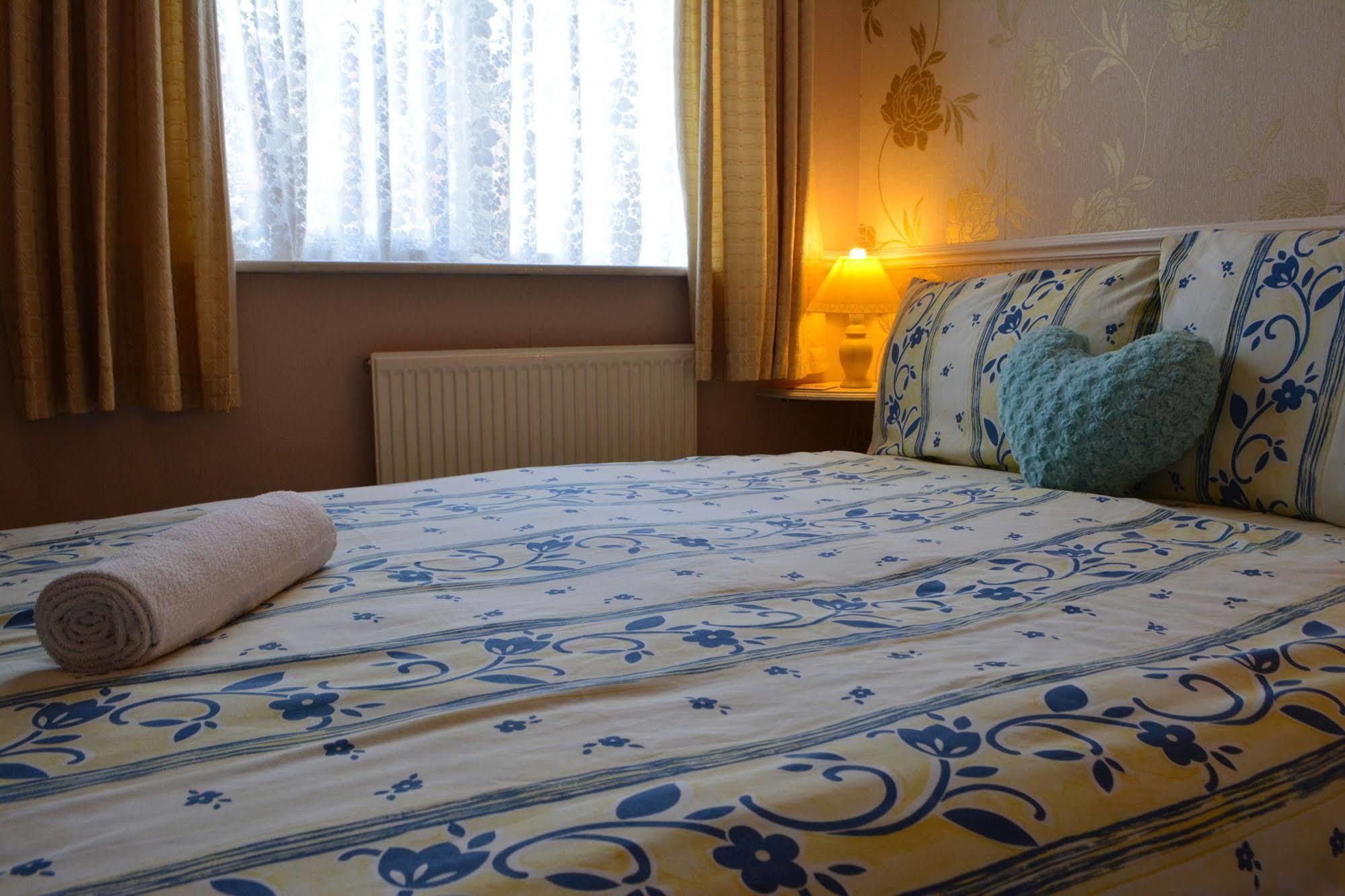 Holm Lea Hotel Blackpool Bagian luar foto