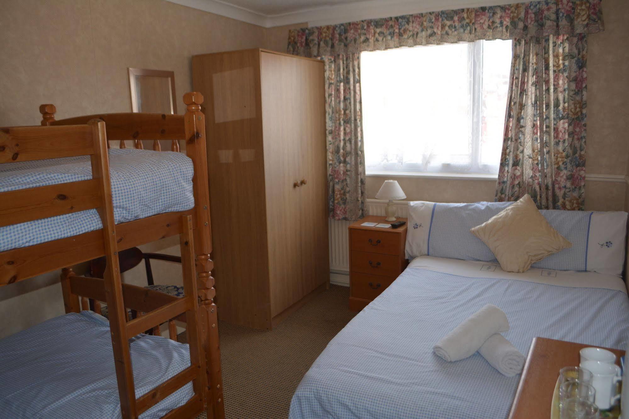 Holm Lea Hotel Blackpool Bagian luar foto